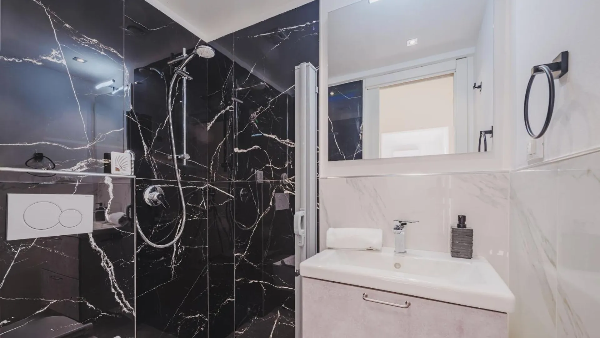 Apartment Zefiro By Interhome Marina di Pietrasanta Italy